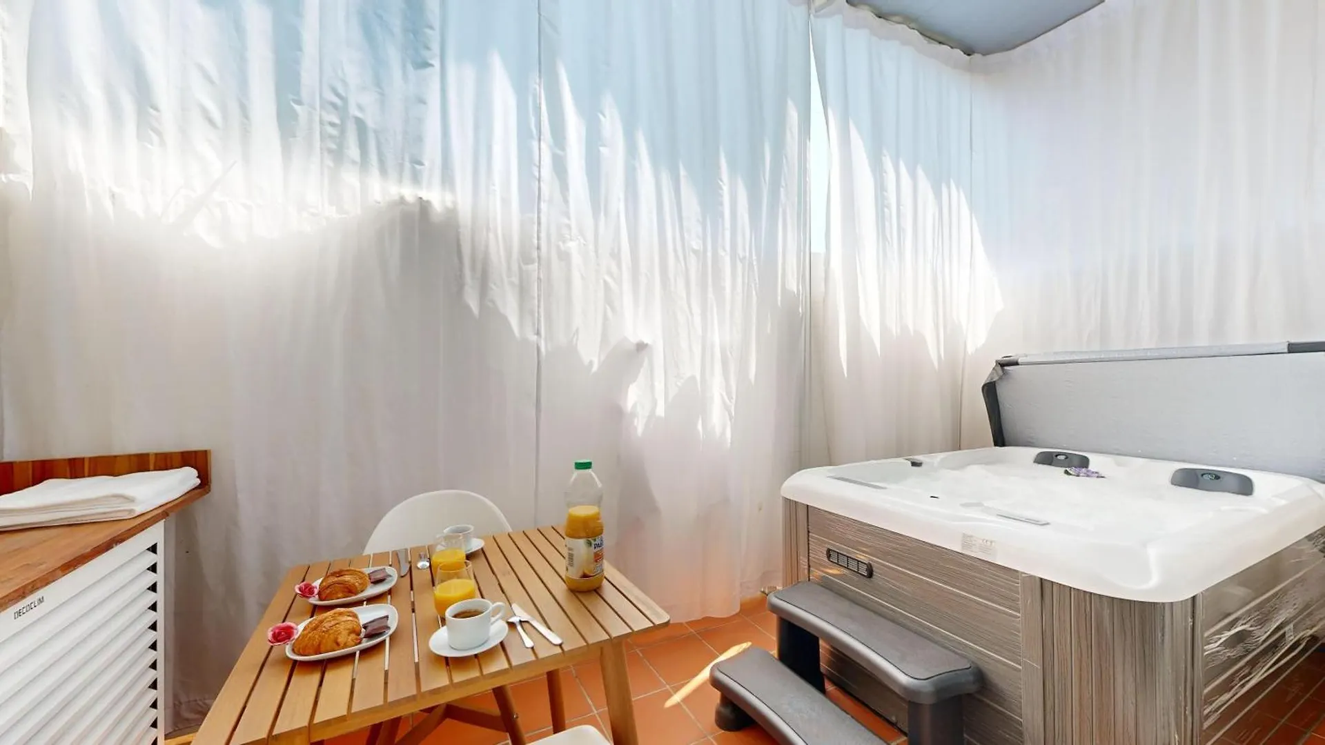 Apartment Expat Renting - L'Espace D'Un Moment - Love Room Toulouse